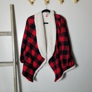 NO BOUNDARIES SHERPA LINED RED AND BLACK BUFFALO CHECK CARDIGAN SIZE LARGE